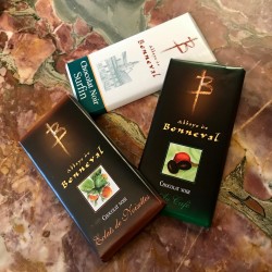 Dark chocolate bars (surfin, coffee or hazelnut) - Bonneval