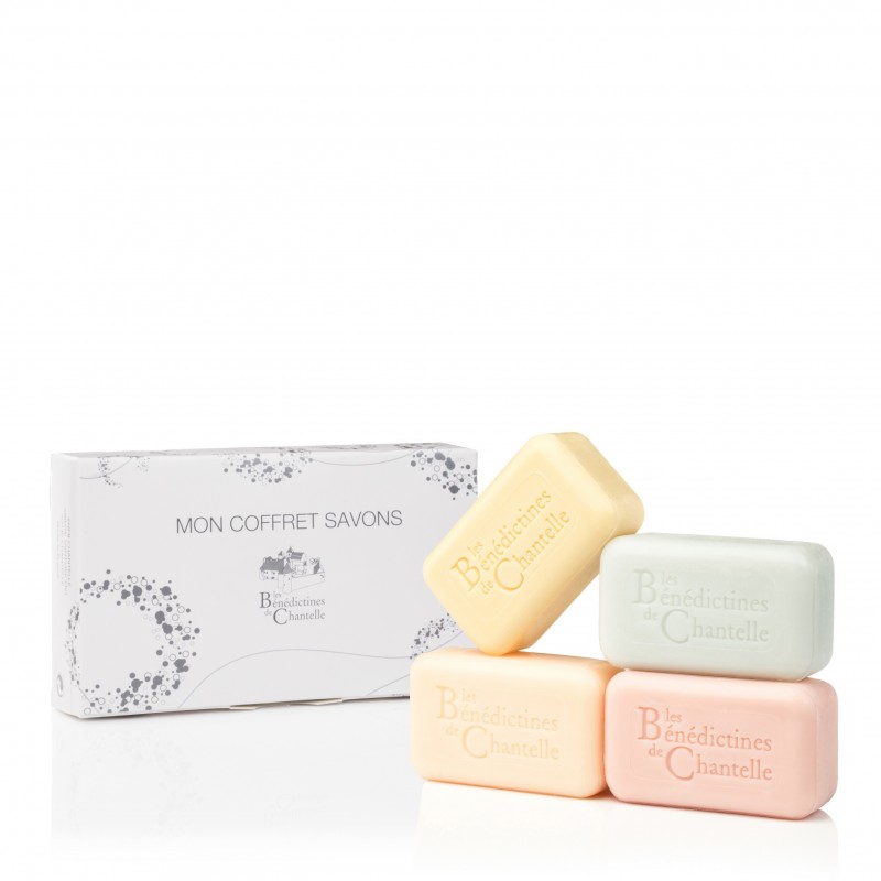 Soaps enriched in active ingredients, without tugging, without drying out, respect for fragile and delicate skins.